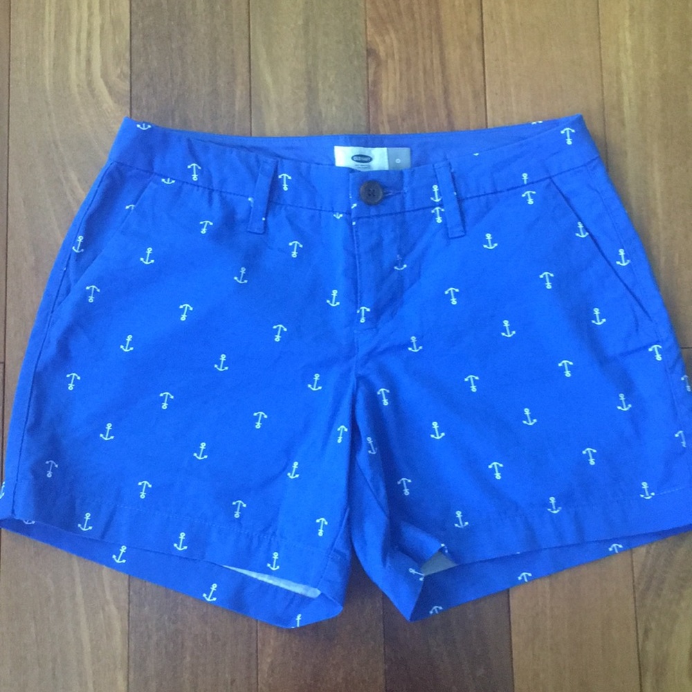 Old Navy anchor shorts